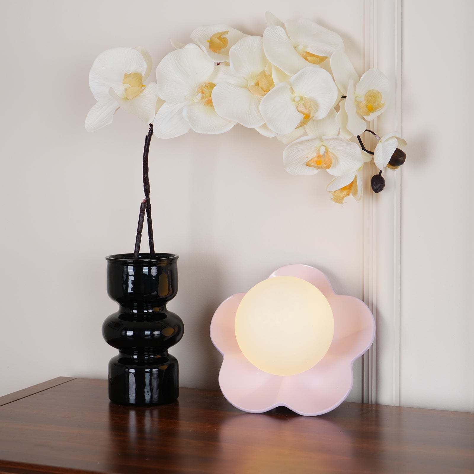 Selani Flower-Shaped Wall Light