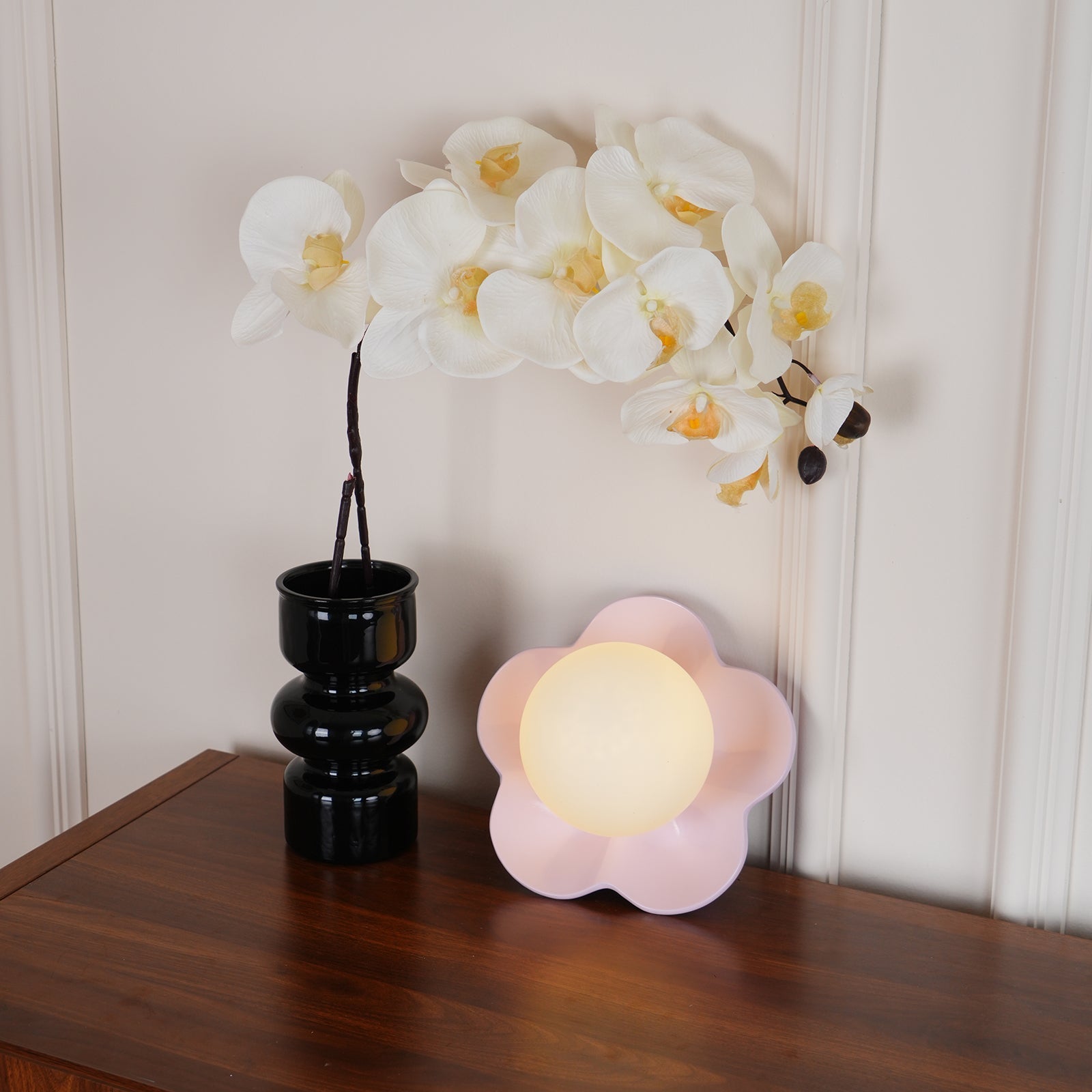 Selani Flower-Shaped Wall Light