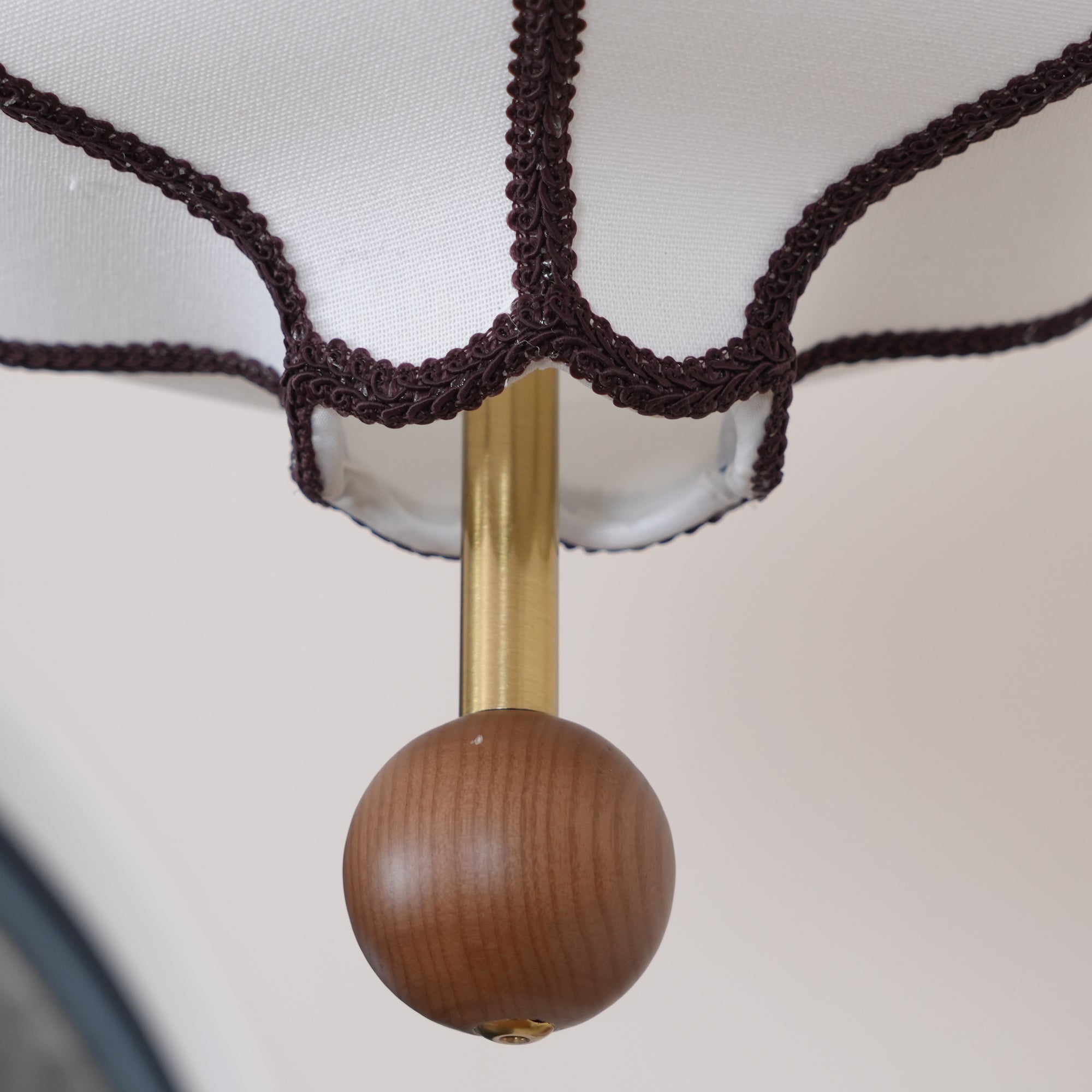 Lentove Pendant Light
