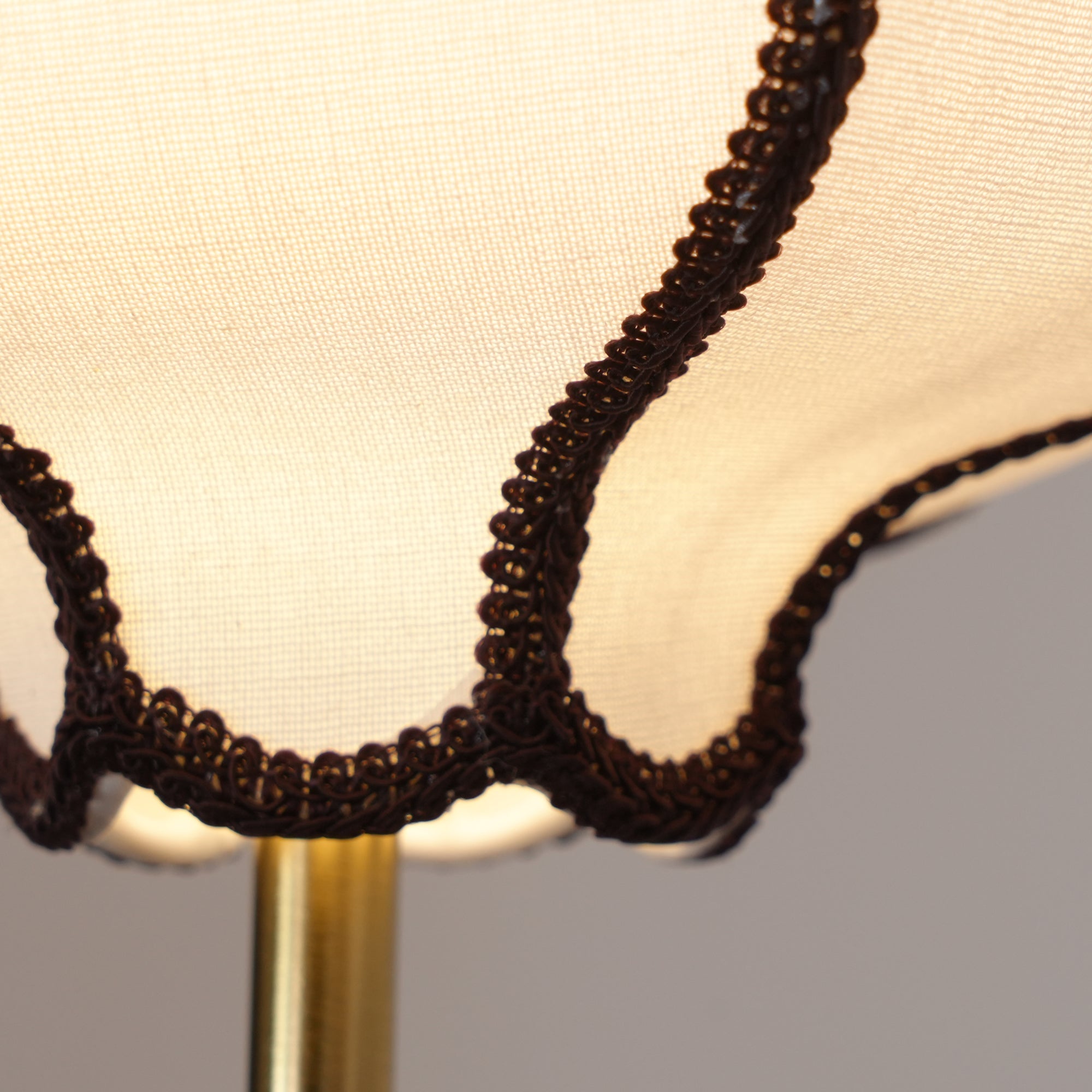 Lentove Pendant Light