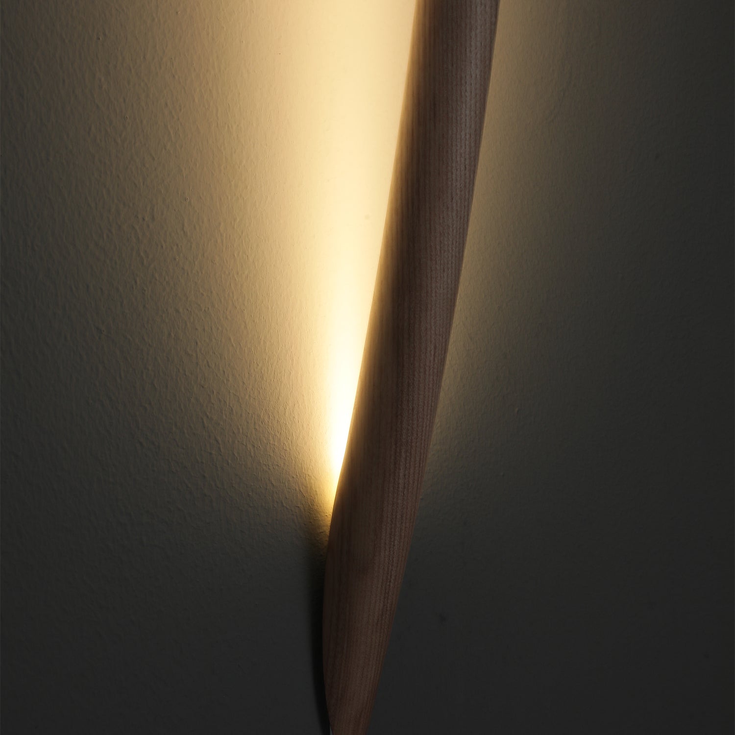 Lonema Curved Wooden Wall Light