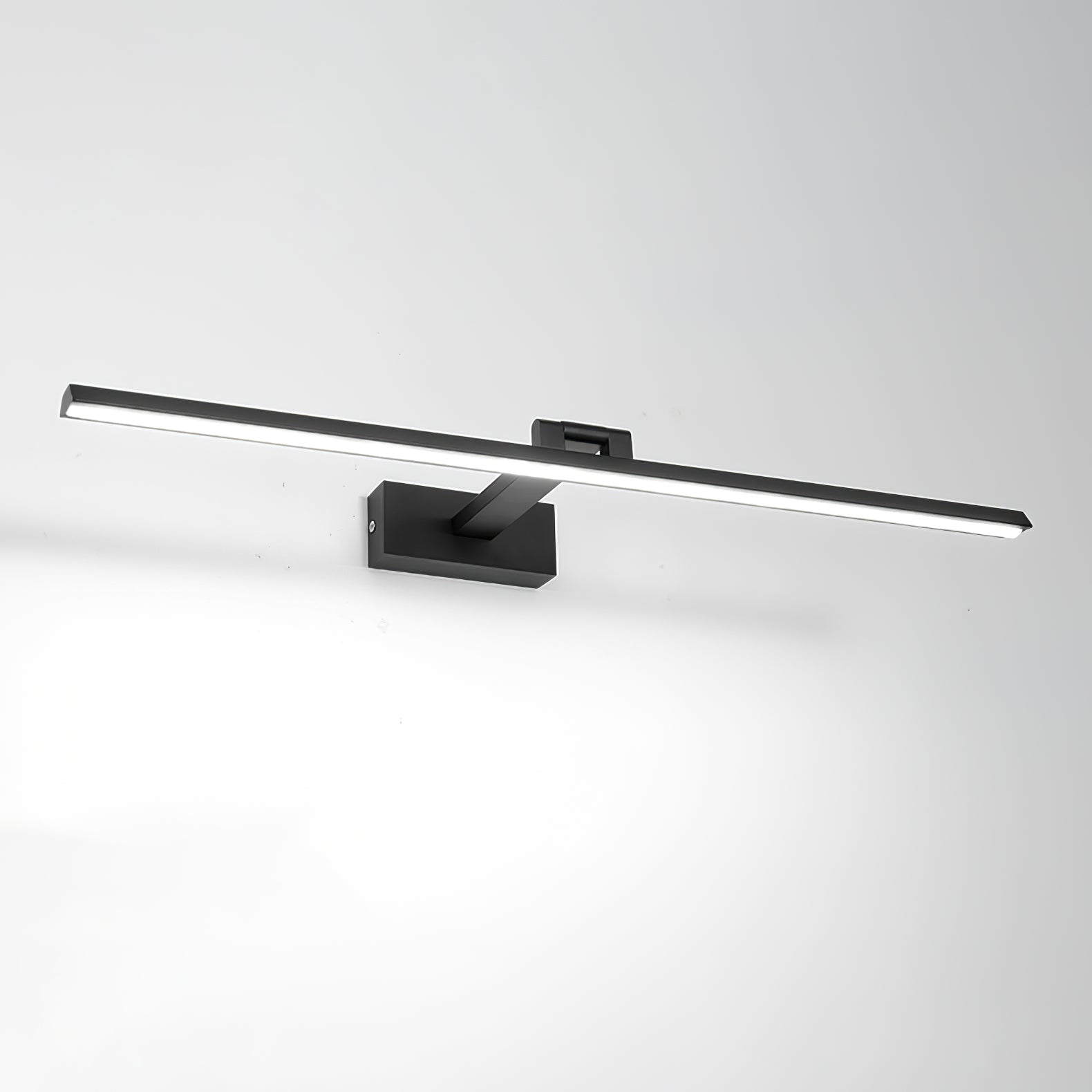 Menero Wall Light