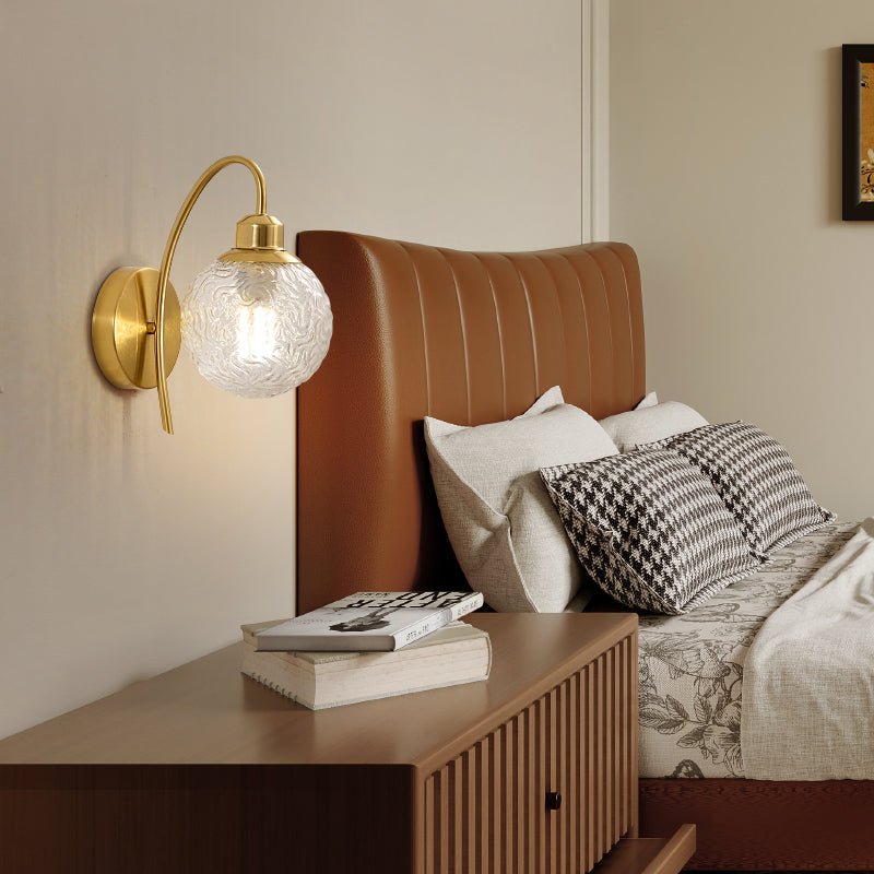 Locova Wall Light