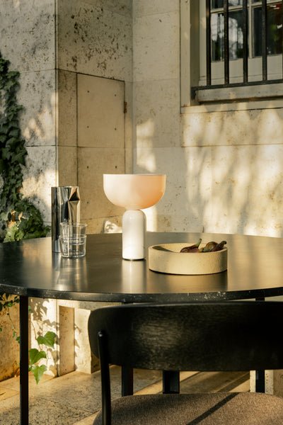 Gindo Globe Table Lamp