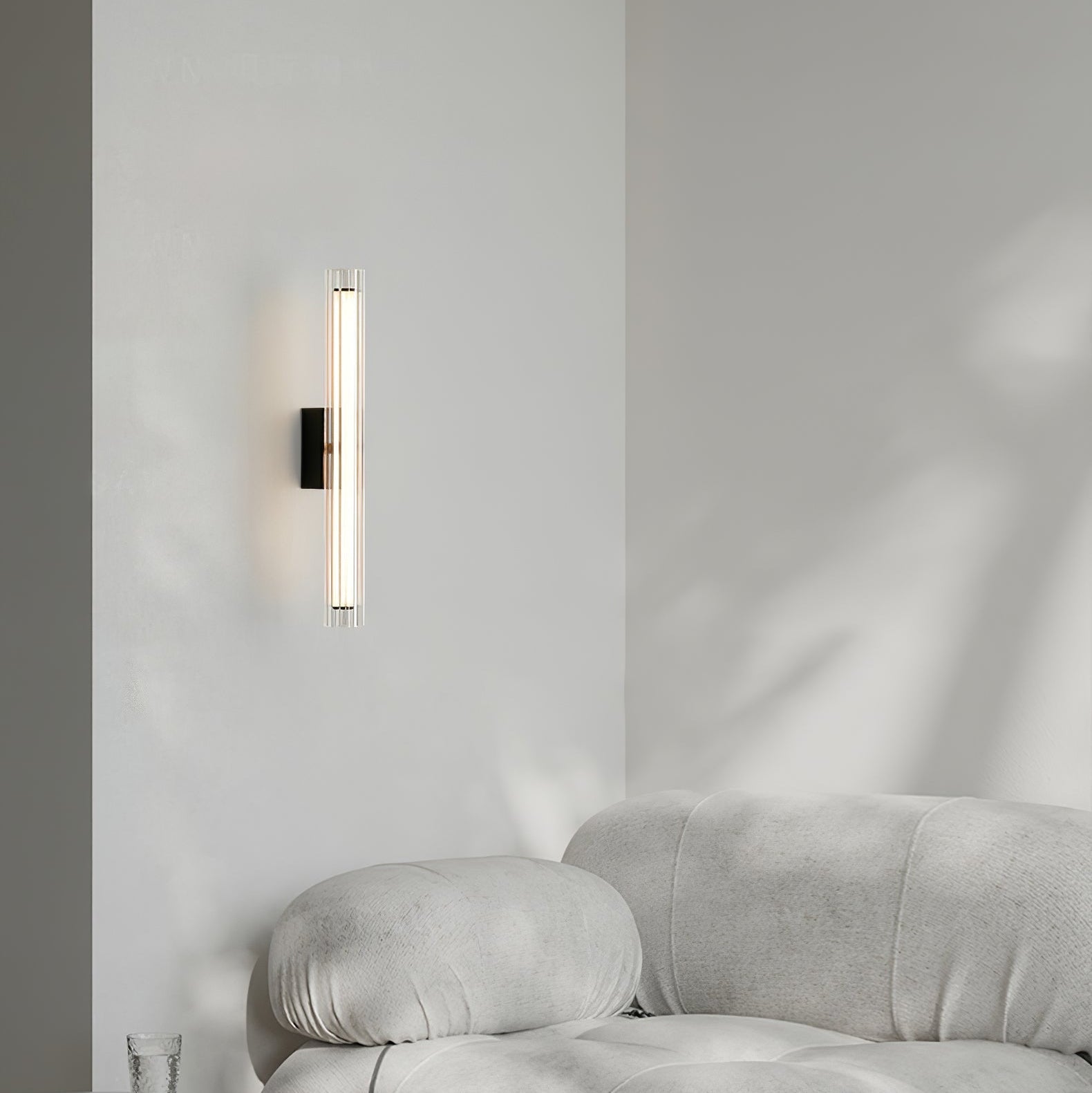 Mocien Wall Light