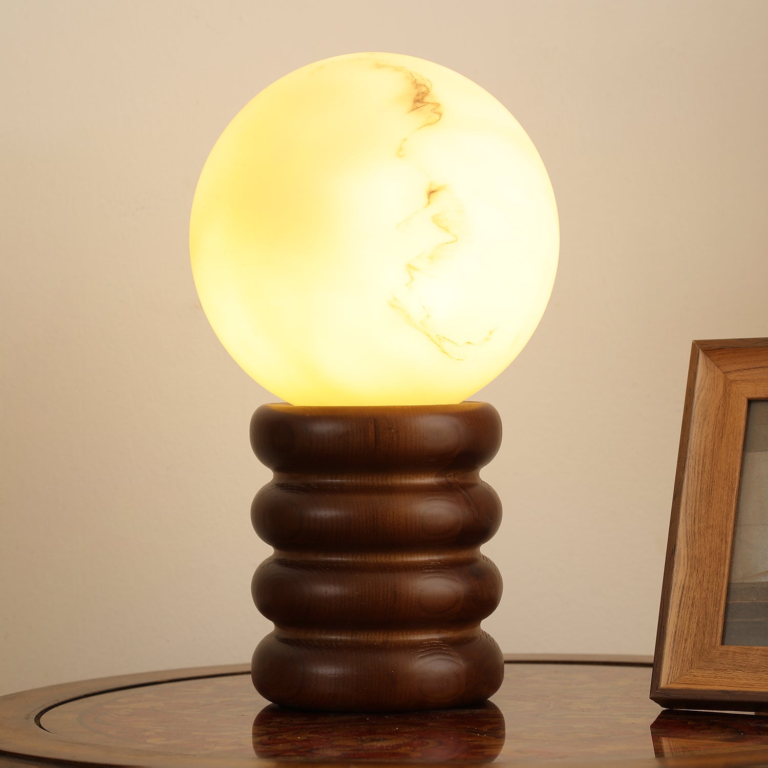Jocusa Wooden Table Lamp