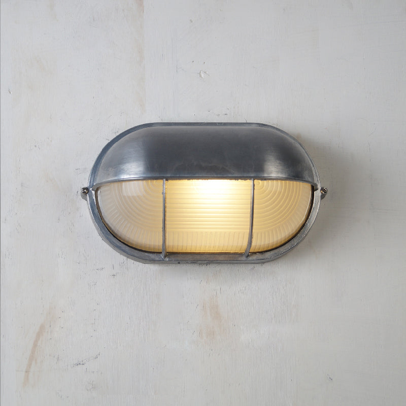 Praris Outdoor Wall Light