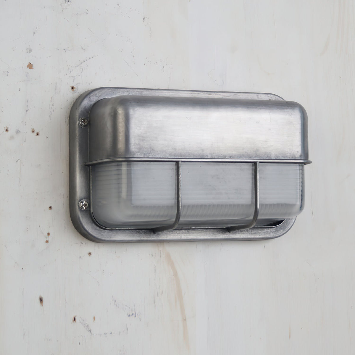 Praris Outdoor Wall Light