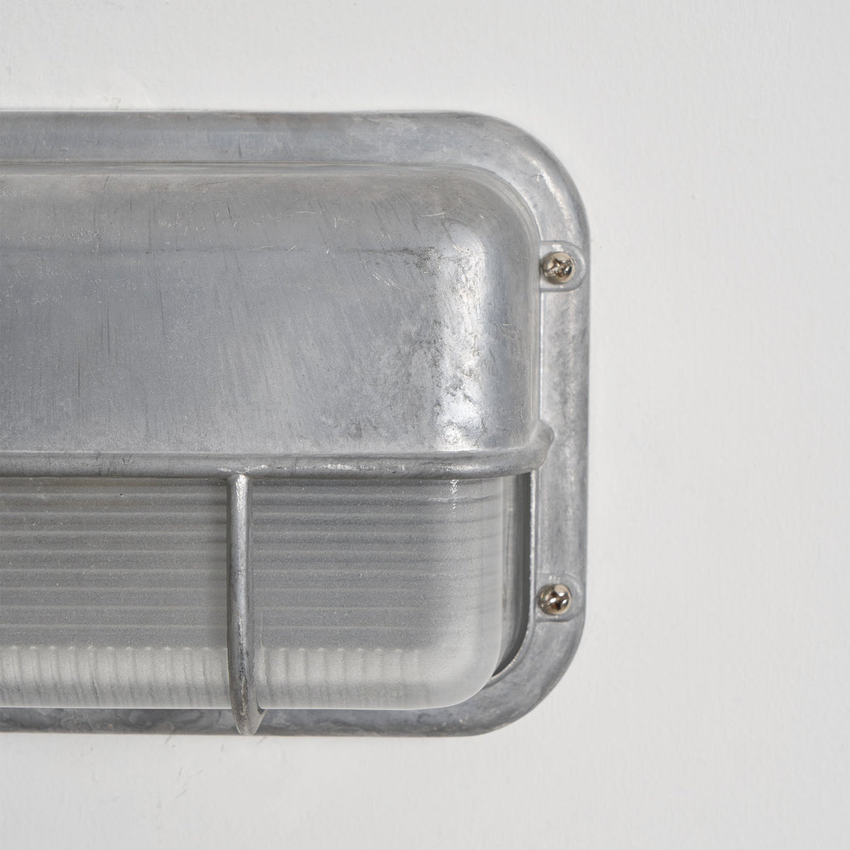 Praris Outdoor Wall Light