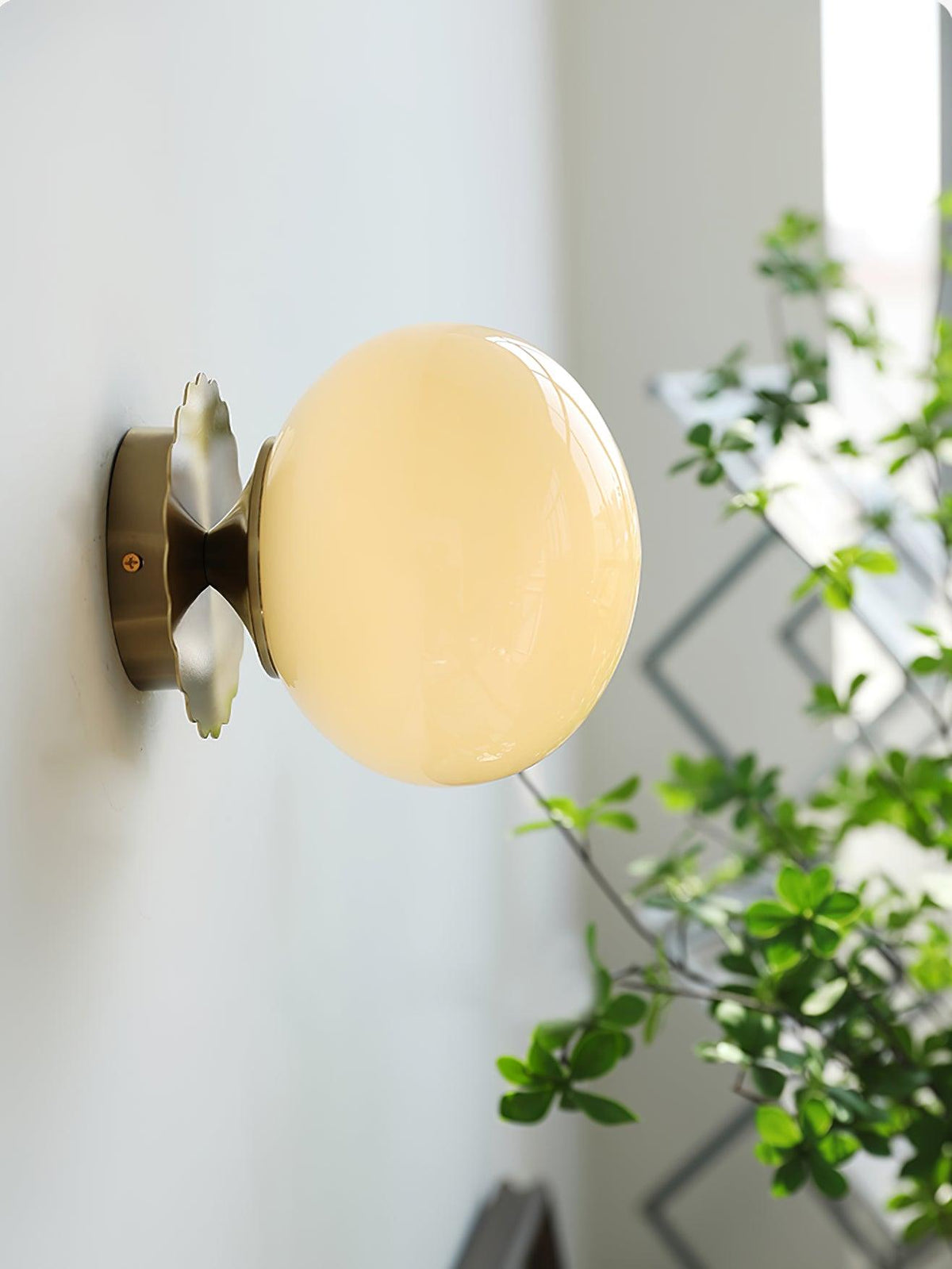 Niltalia Round Wall Light