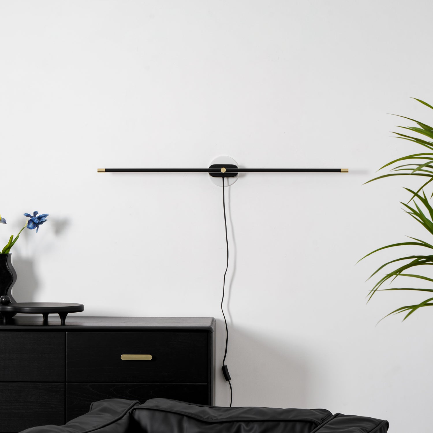Geo Linear Wall Light