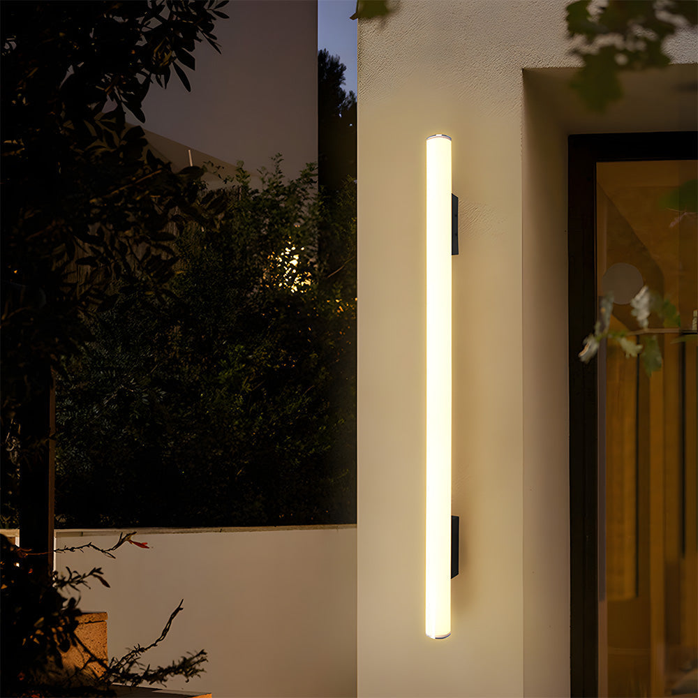 Olyo LED Outdoor Wall Light