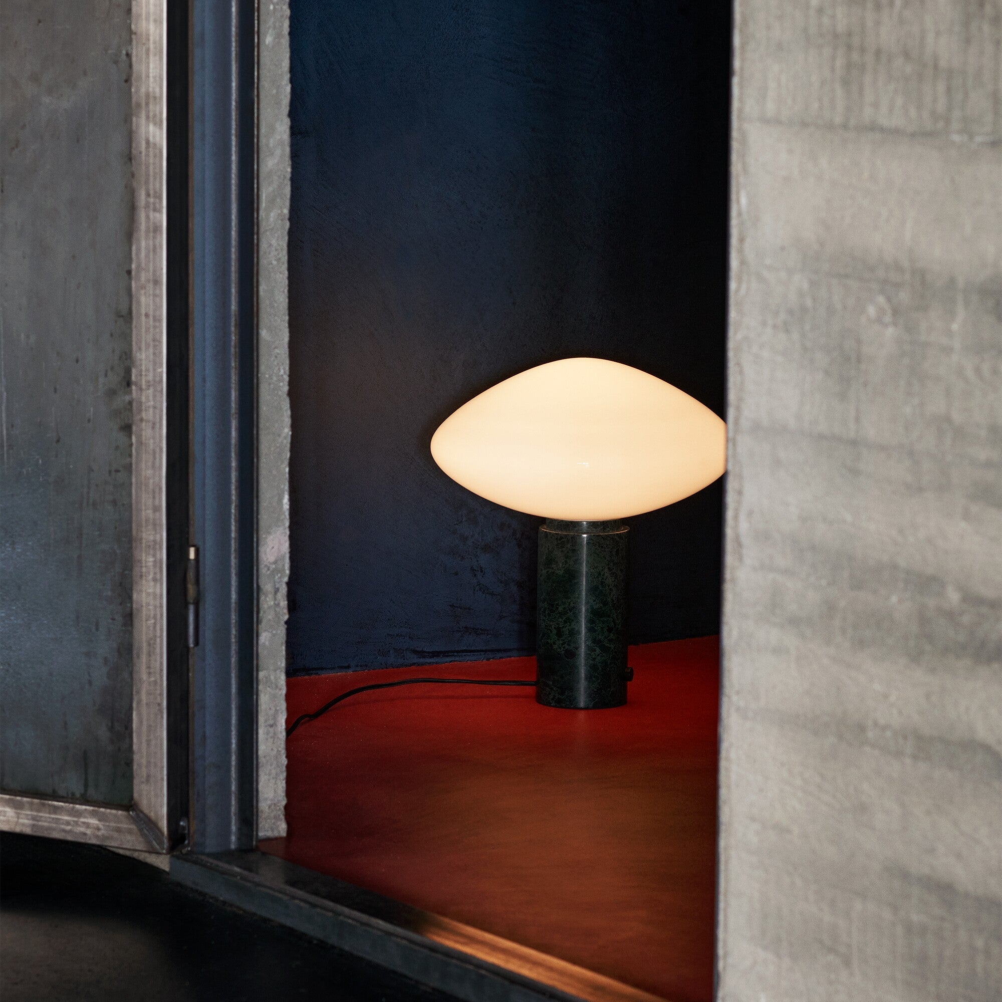 Zelkan Marble Table Lamp