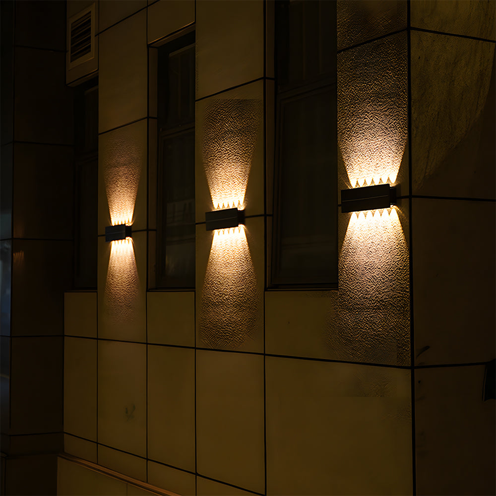 Quiloro Outdoor Wall Light