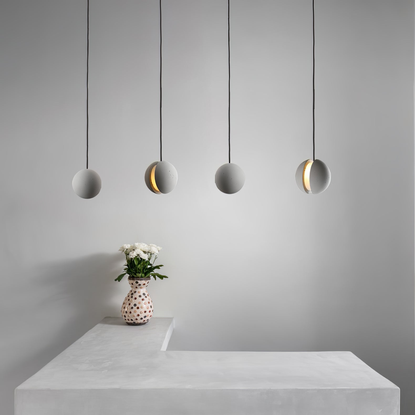 Devalo Pendant Light