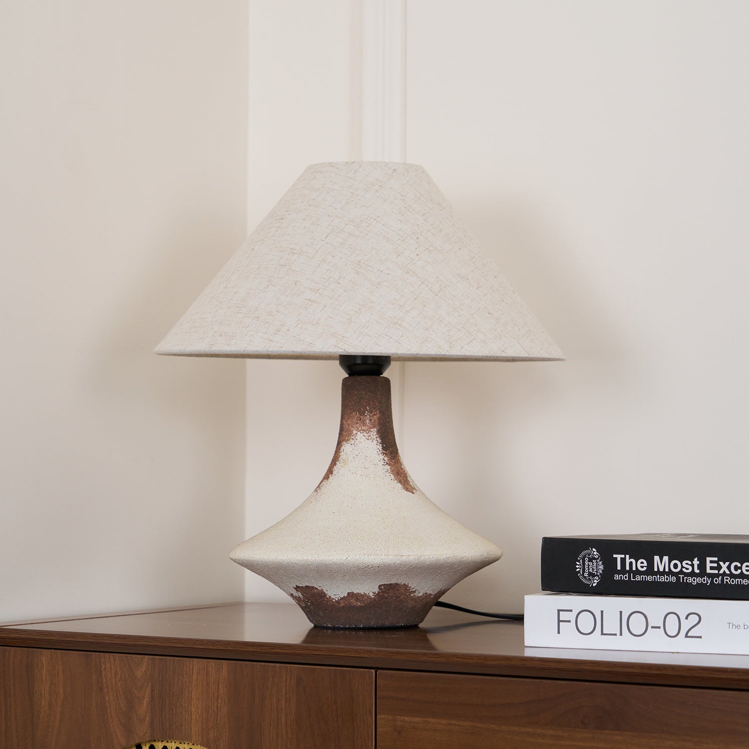 Nespal Table Lamp