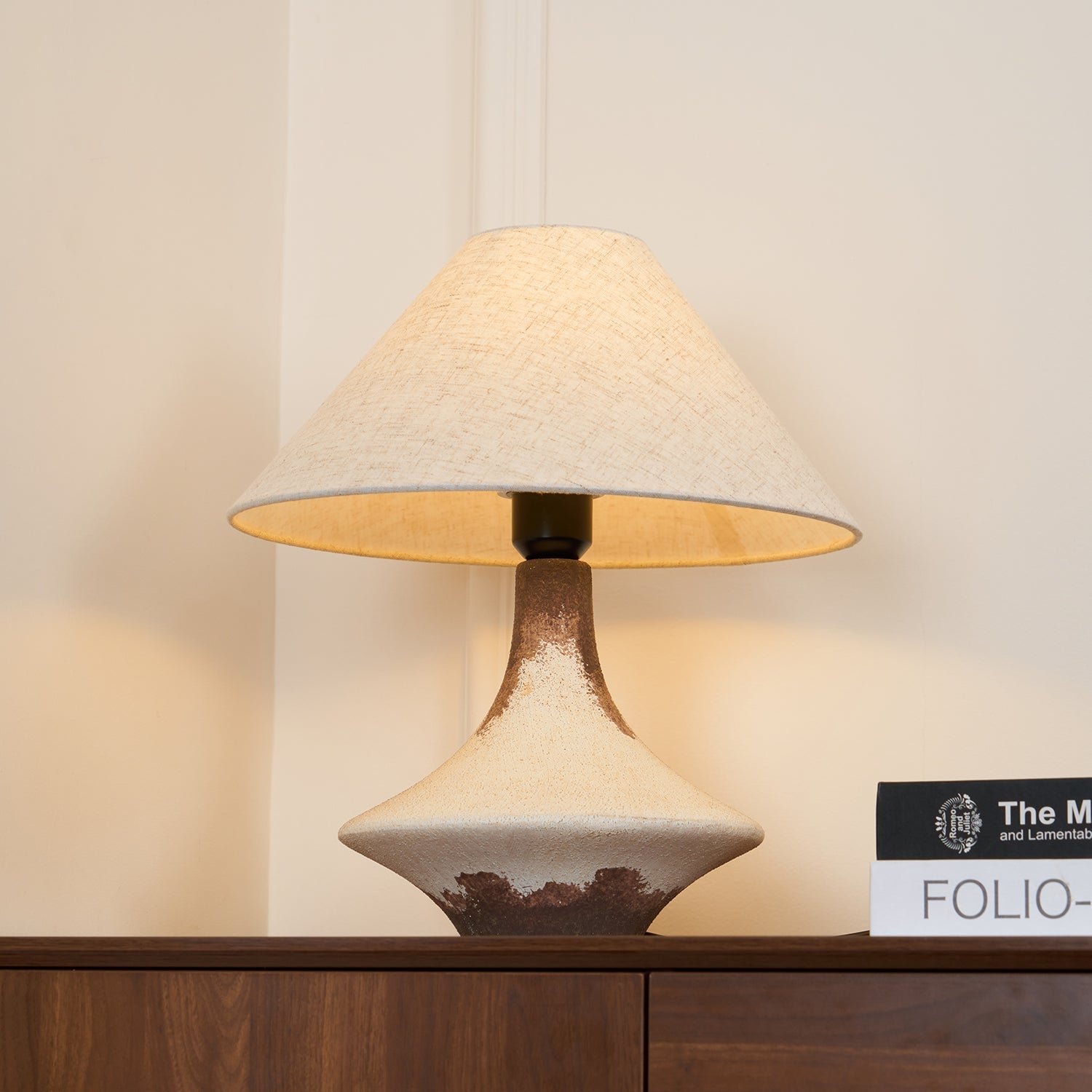 Nespal Table Lamp