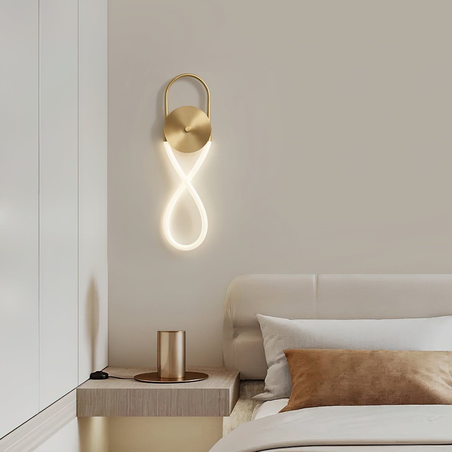 Nelton Wall Light
