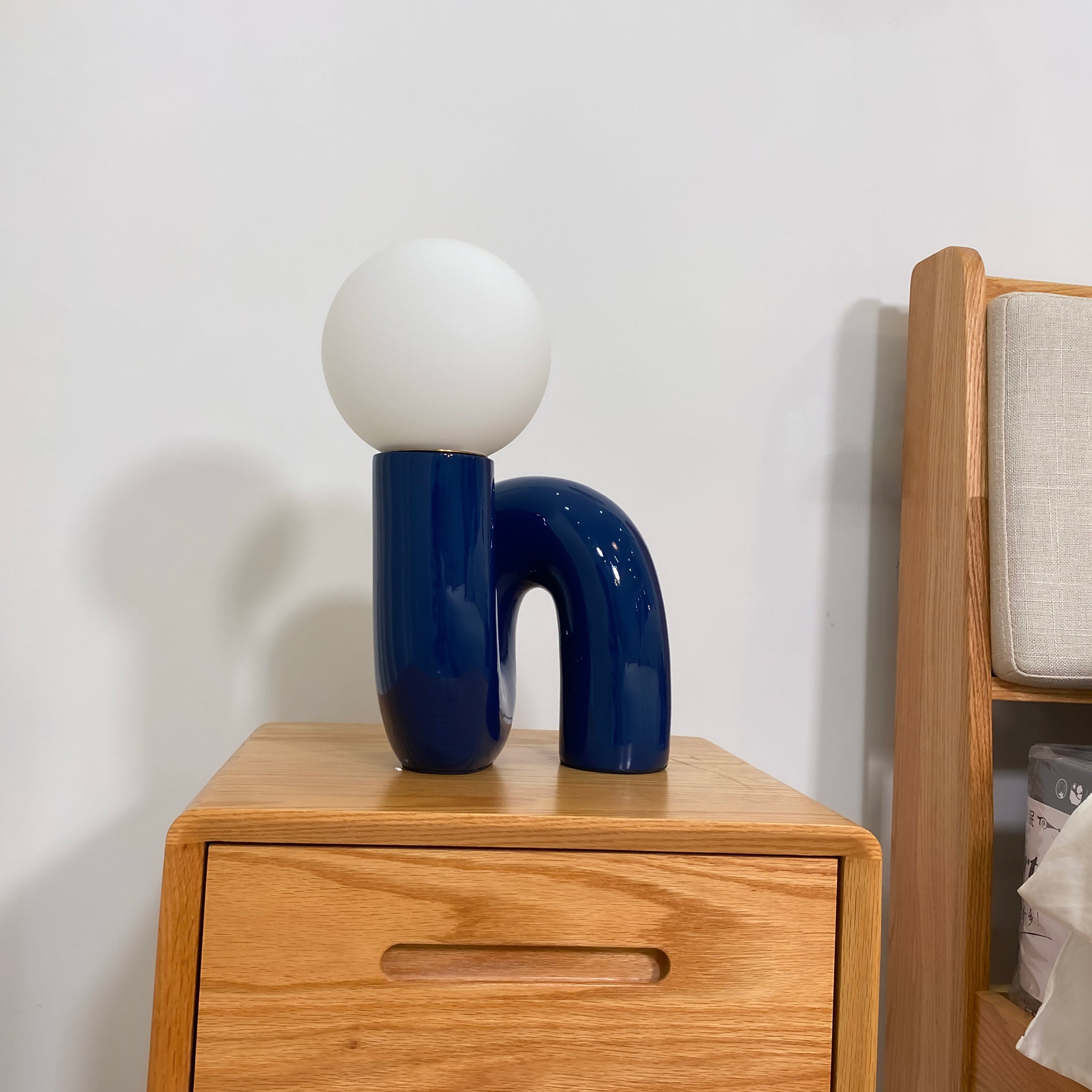 Curlshape Table Lamp