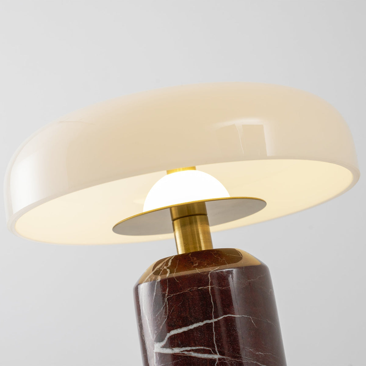 Gindo Globe Table Lamp