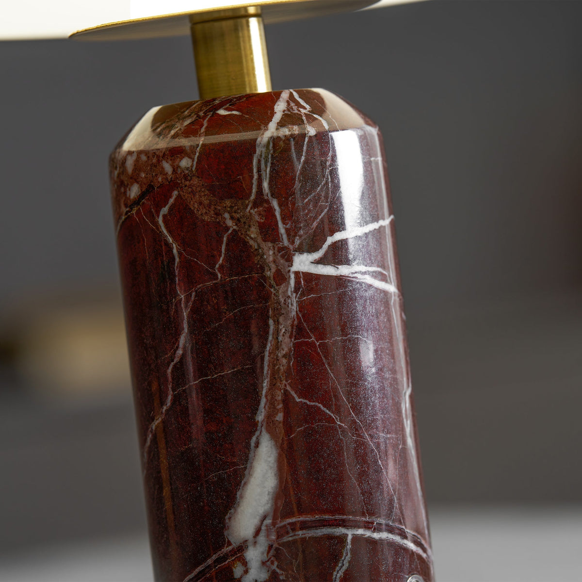 Gindo Globe Table Lamp