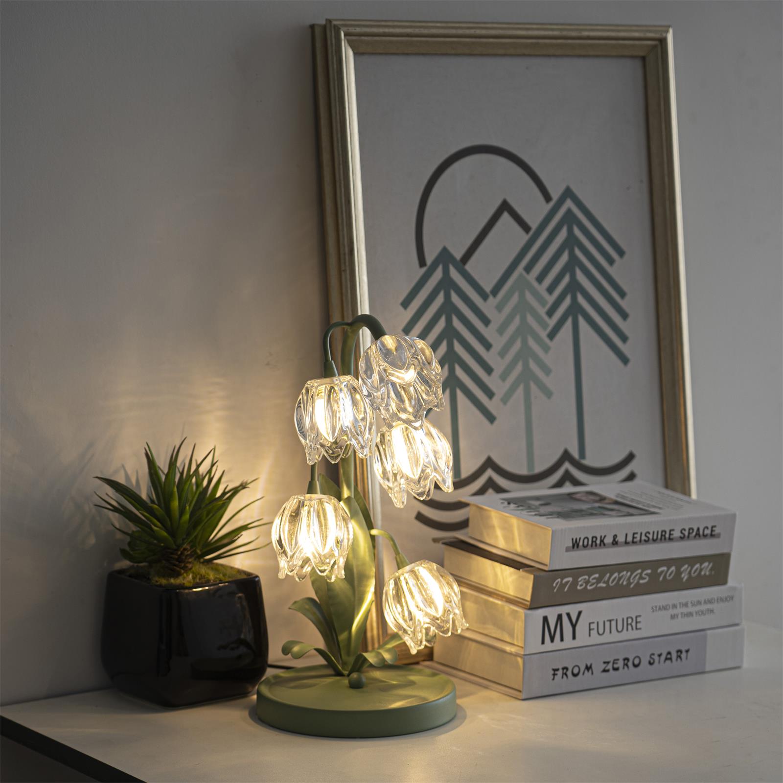 Cella Flower Table Lamp