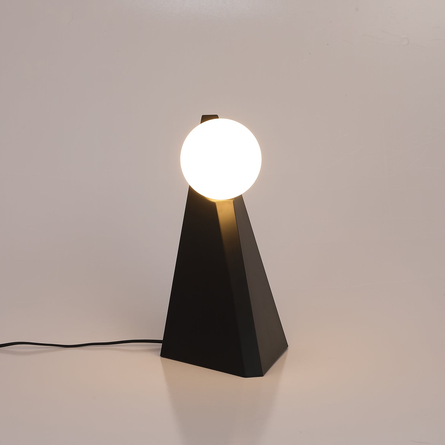 Royan Table Lamp