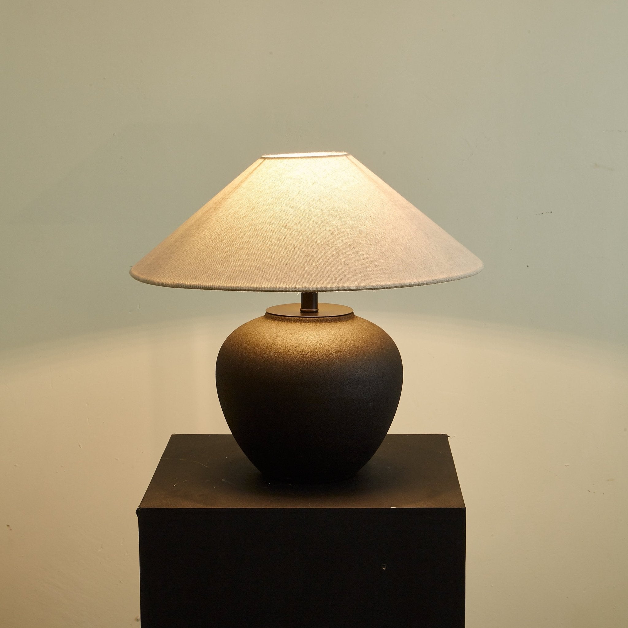 Veilza Table Lamp
