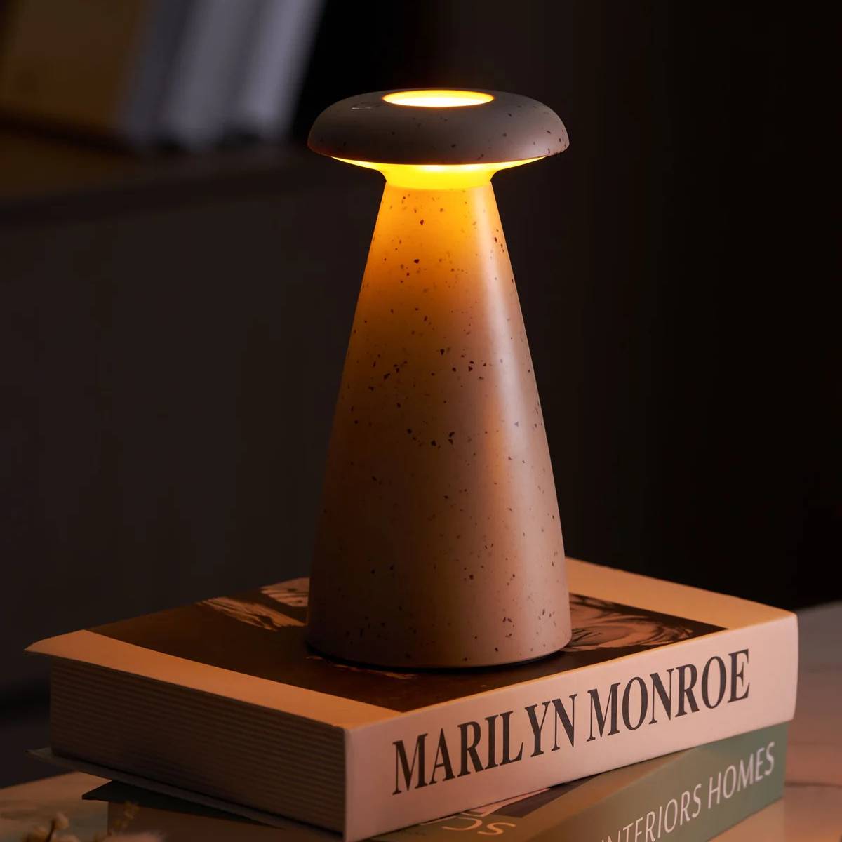 Nelisco Table Lamp