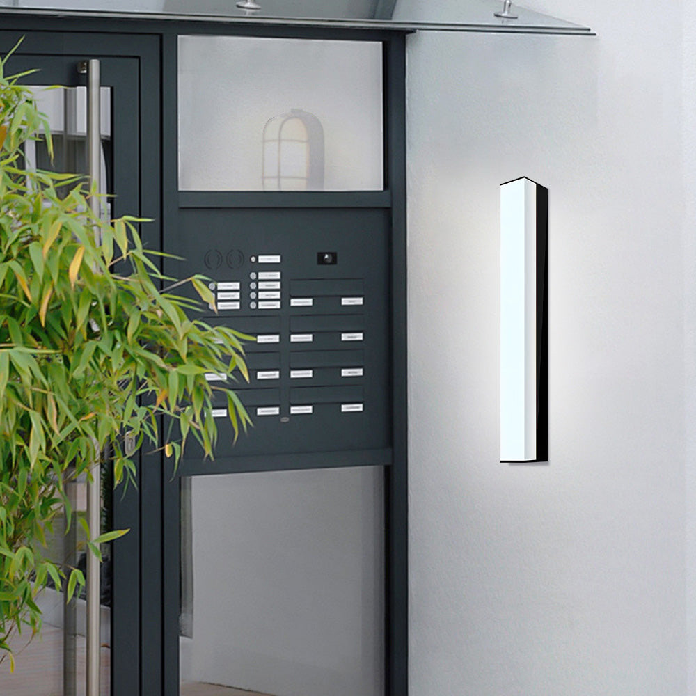 Ventara Wall Light For Outdoor