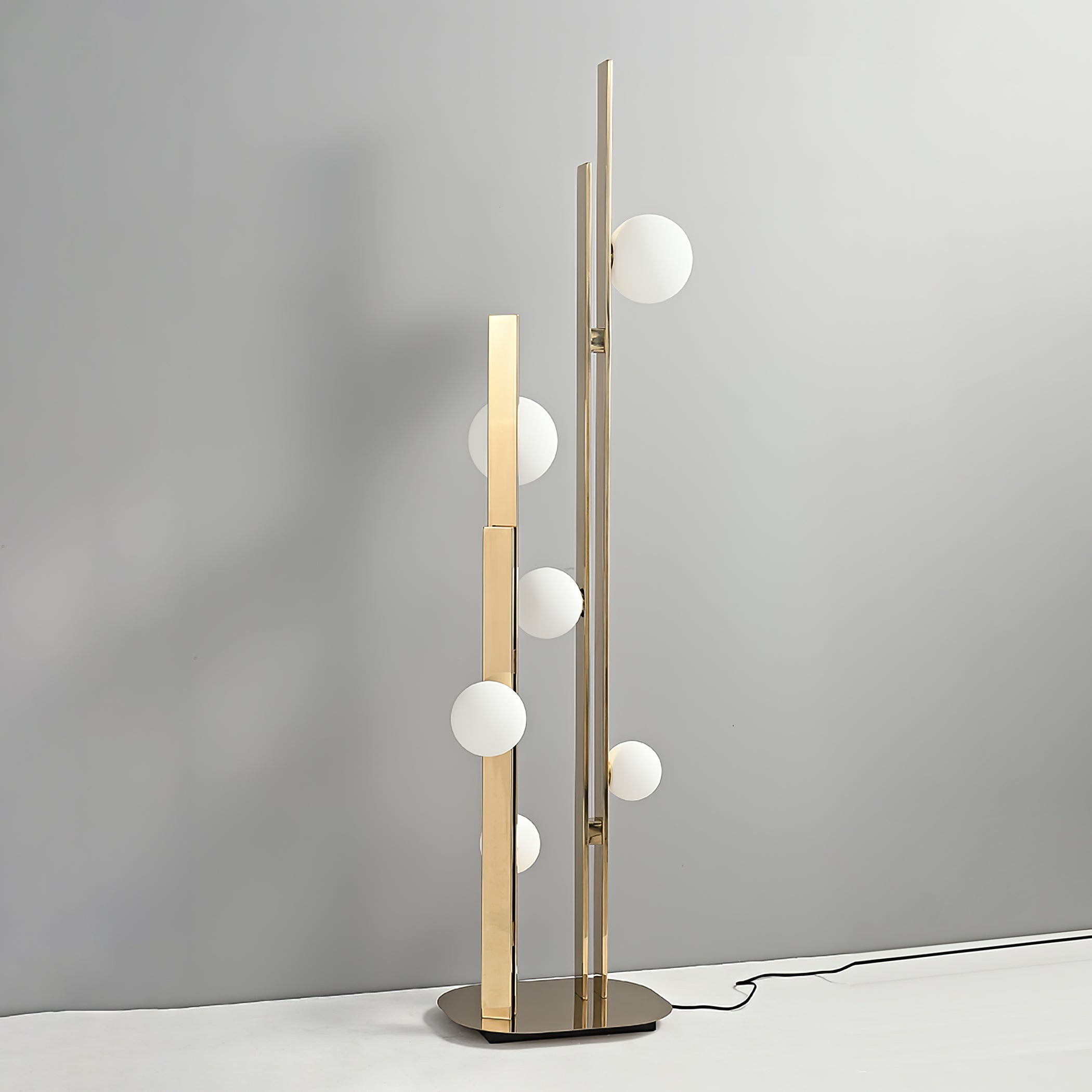 Pevosa Floor Lamp