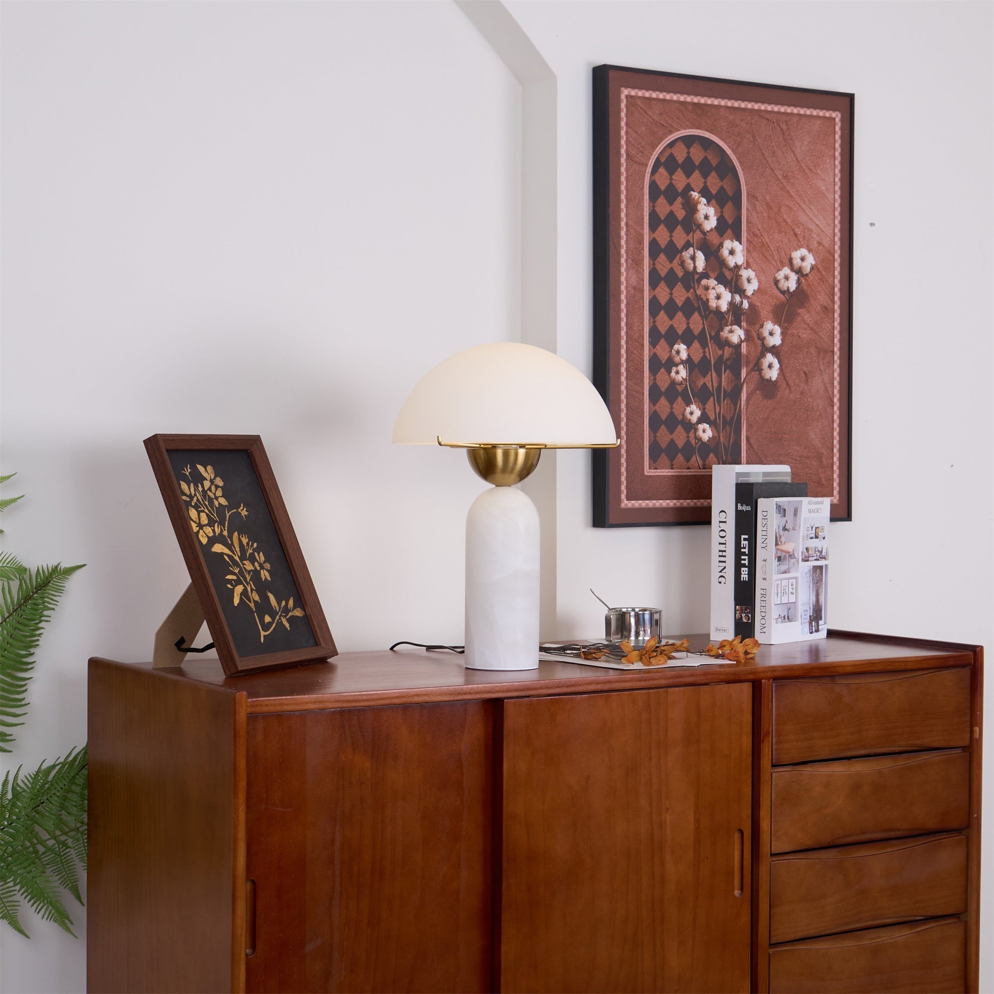 Arovia Alabaster Table Lamp