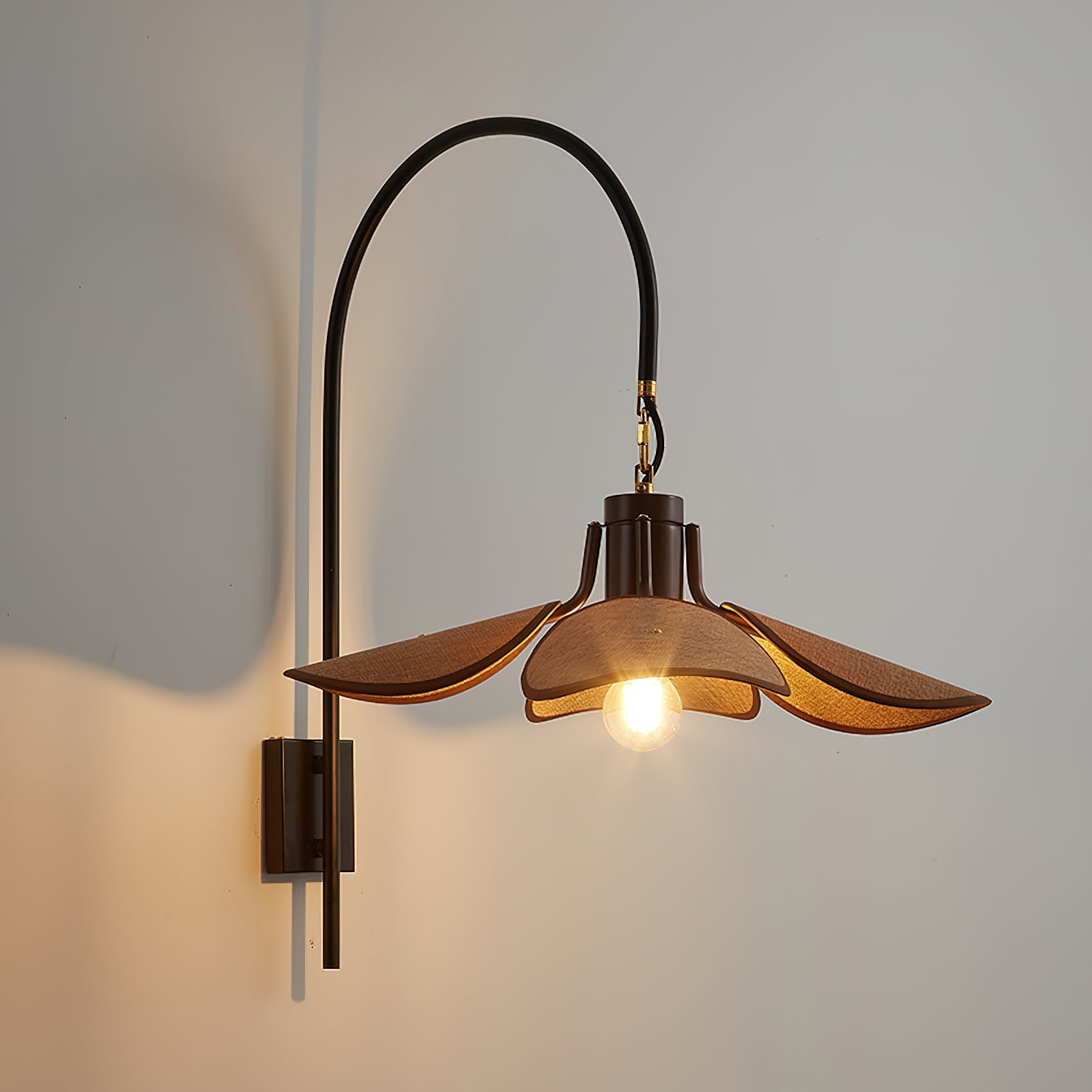 Misces Flower Wall Light