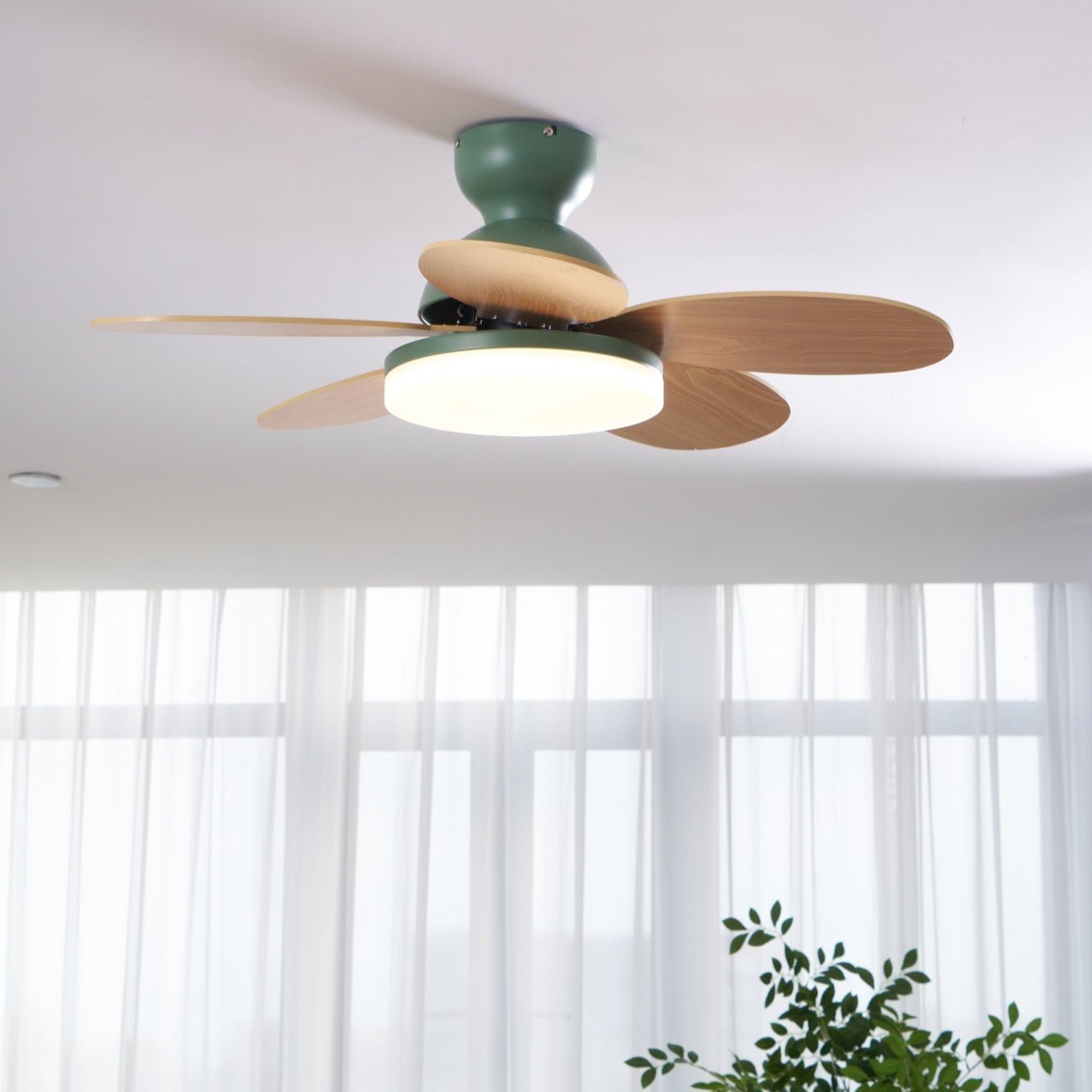 Paleto LED Ceiling Fan
