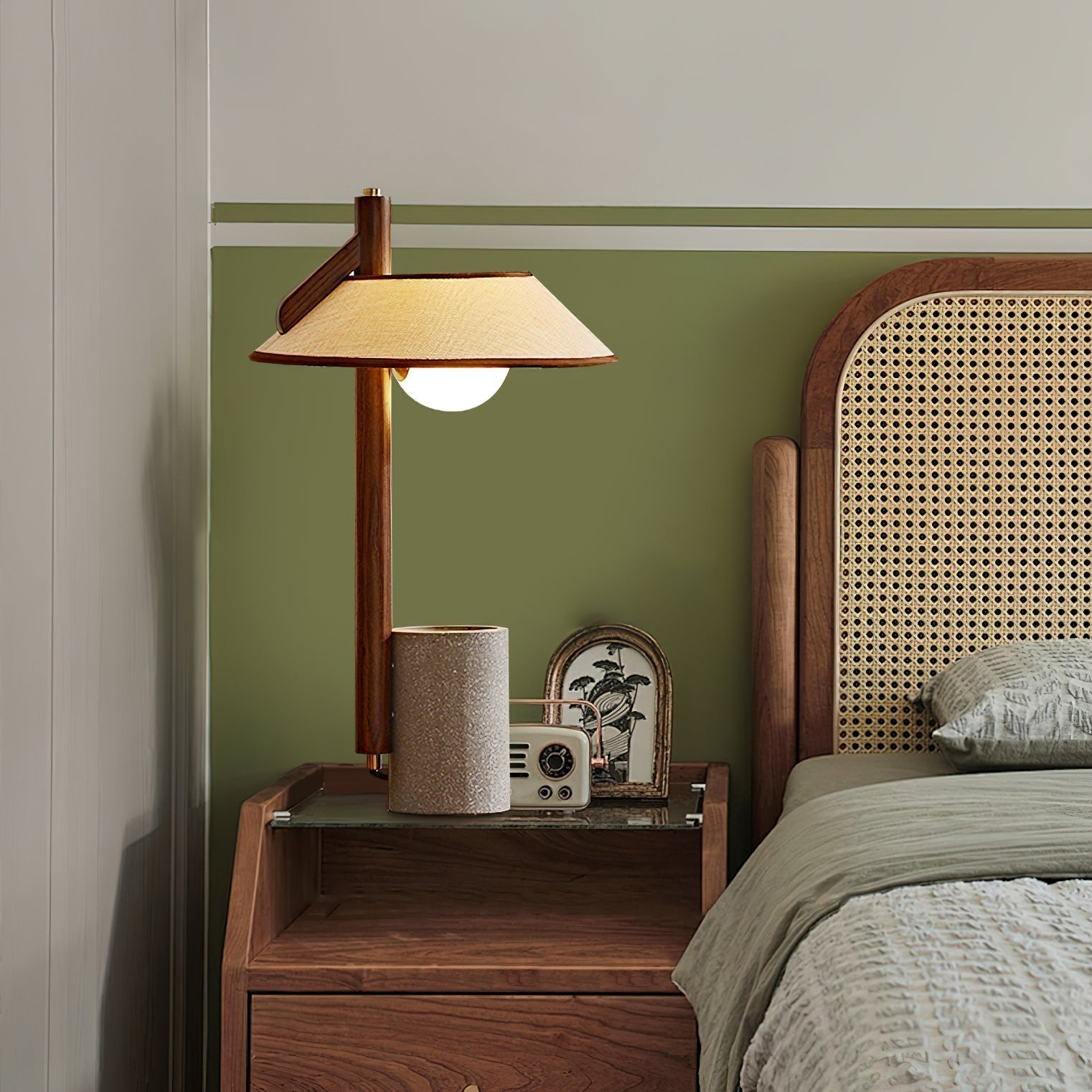 Pinoca Table Lamp