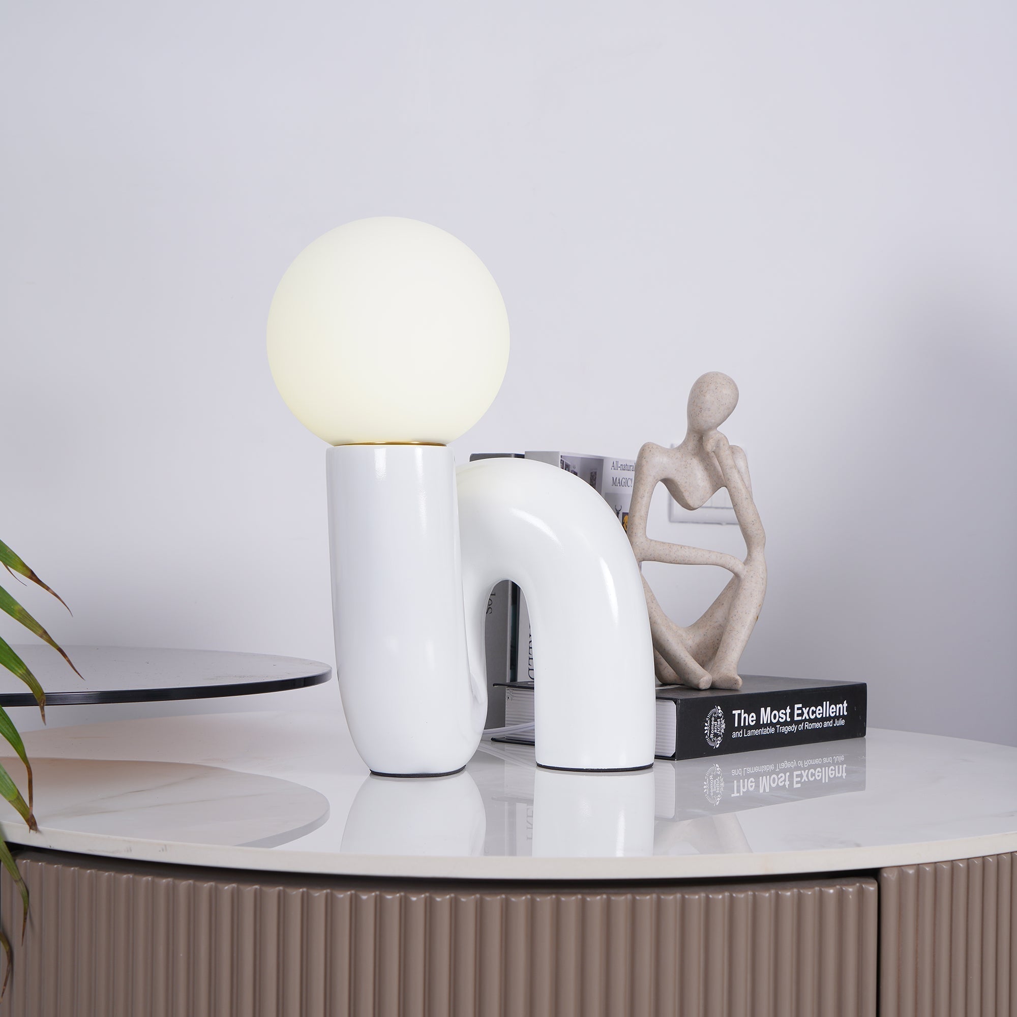 Curlshape Table Lamp