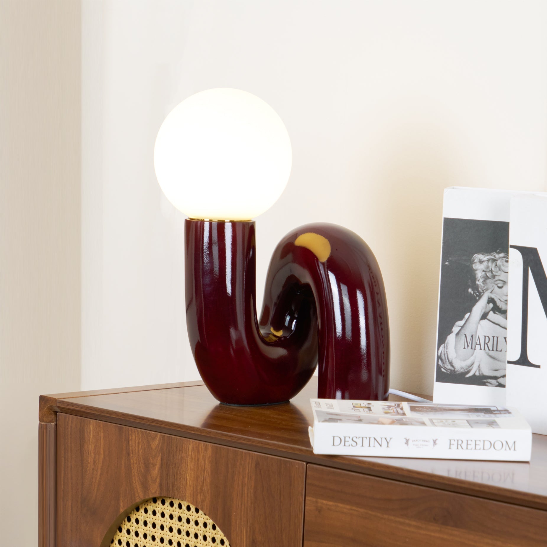 Curlshape Table Lamp