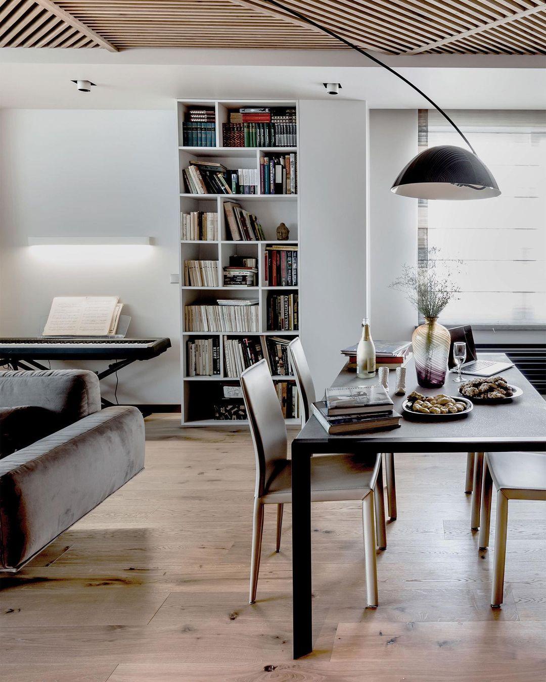 Kramovis Arc Floor Lamp
