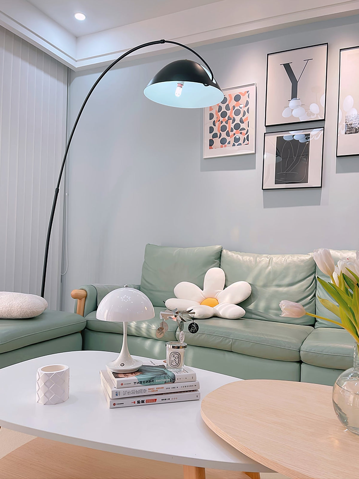 Kramovis Arc Floor Lamp