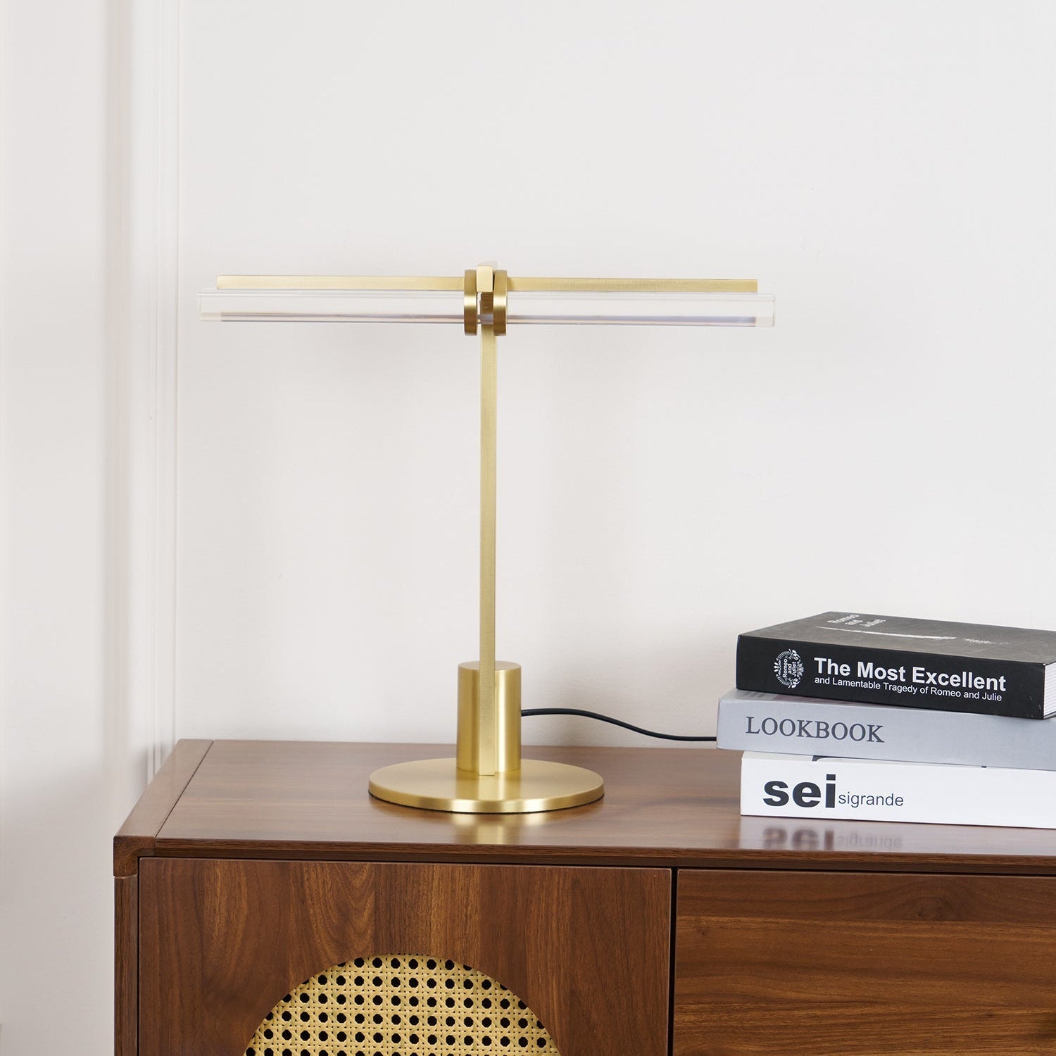 Reveno Table Lamp