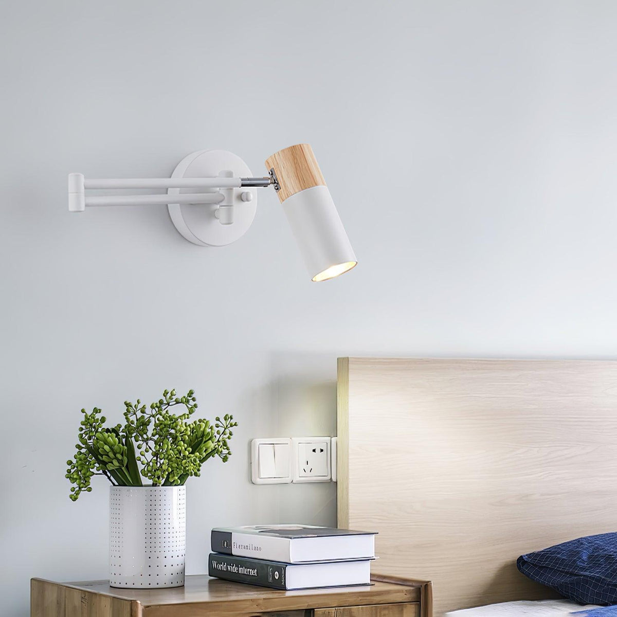 Ponari Linear Wall Light