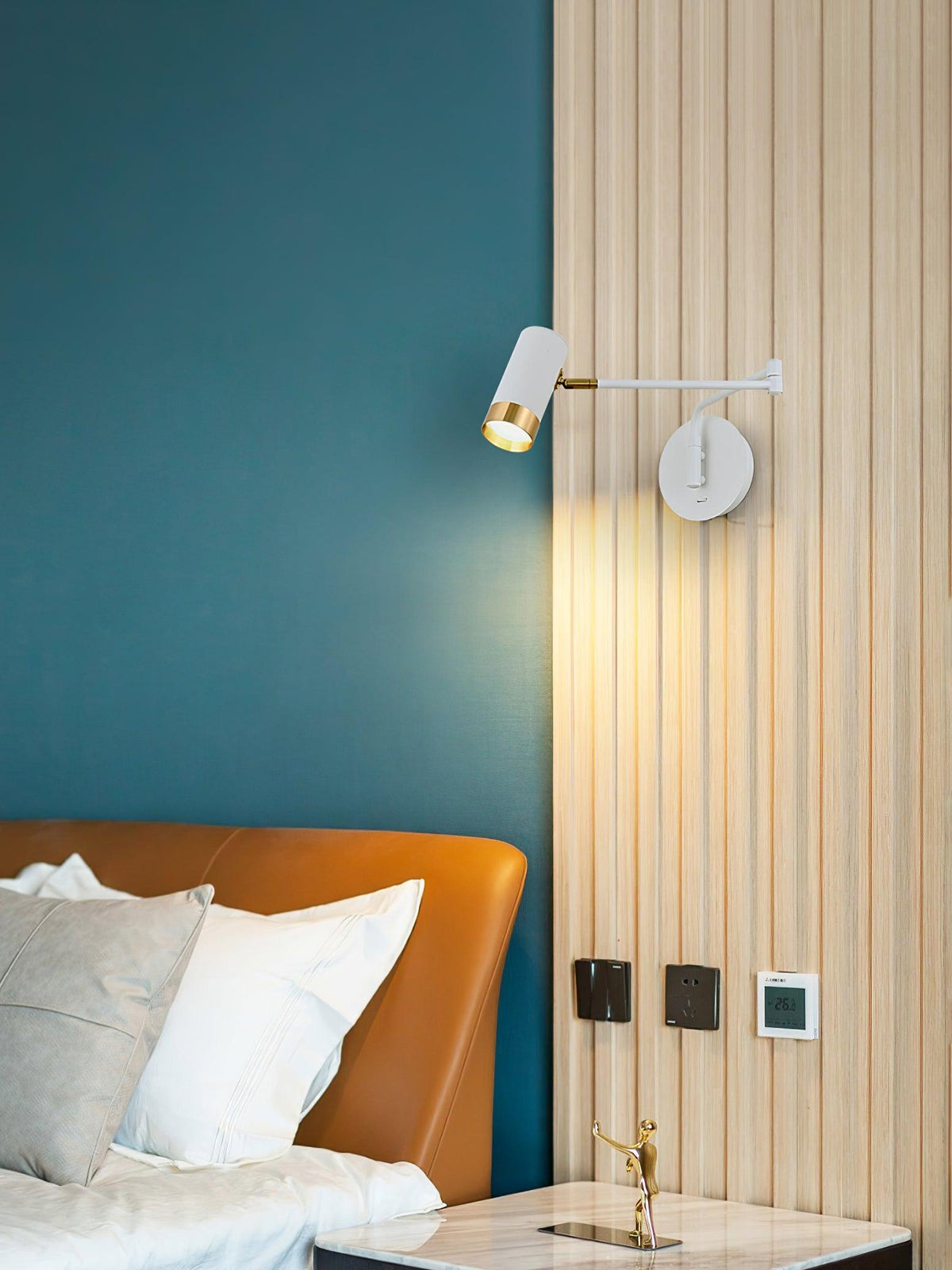 Ponari Linear Wall Light