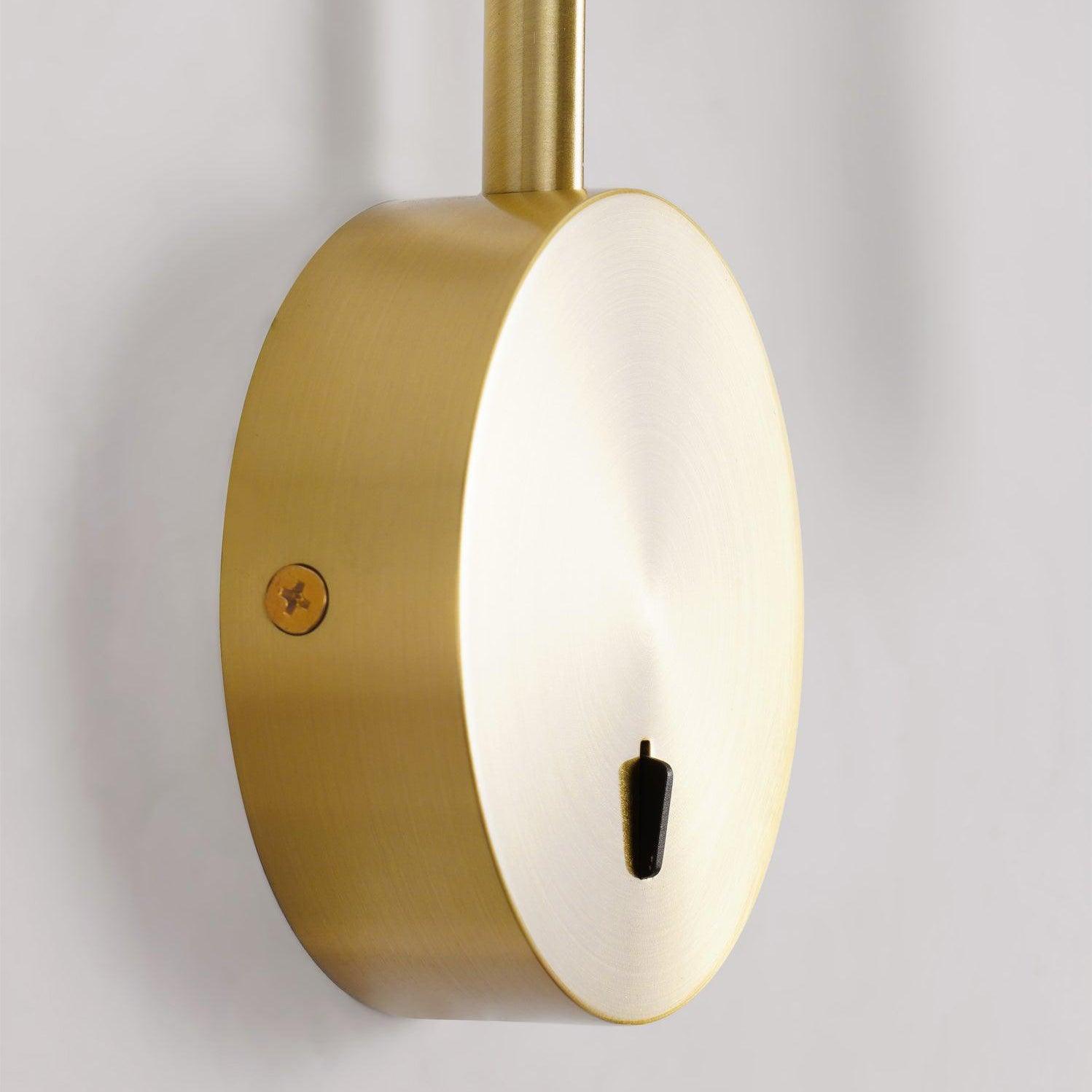 Zenavo Wall Light