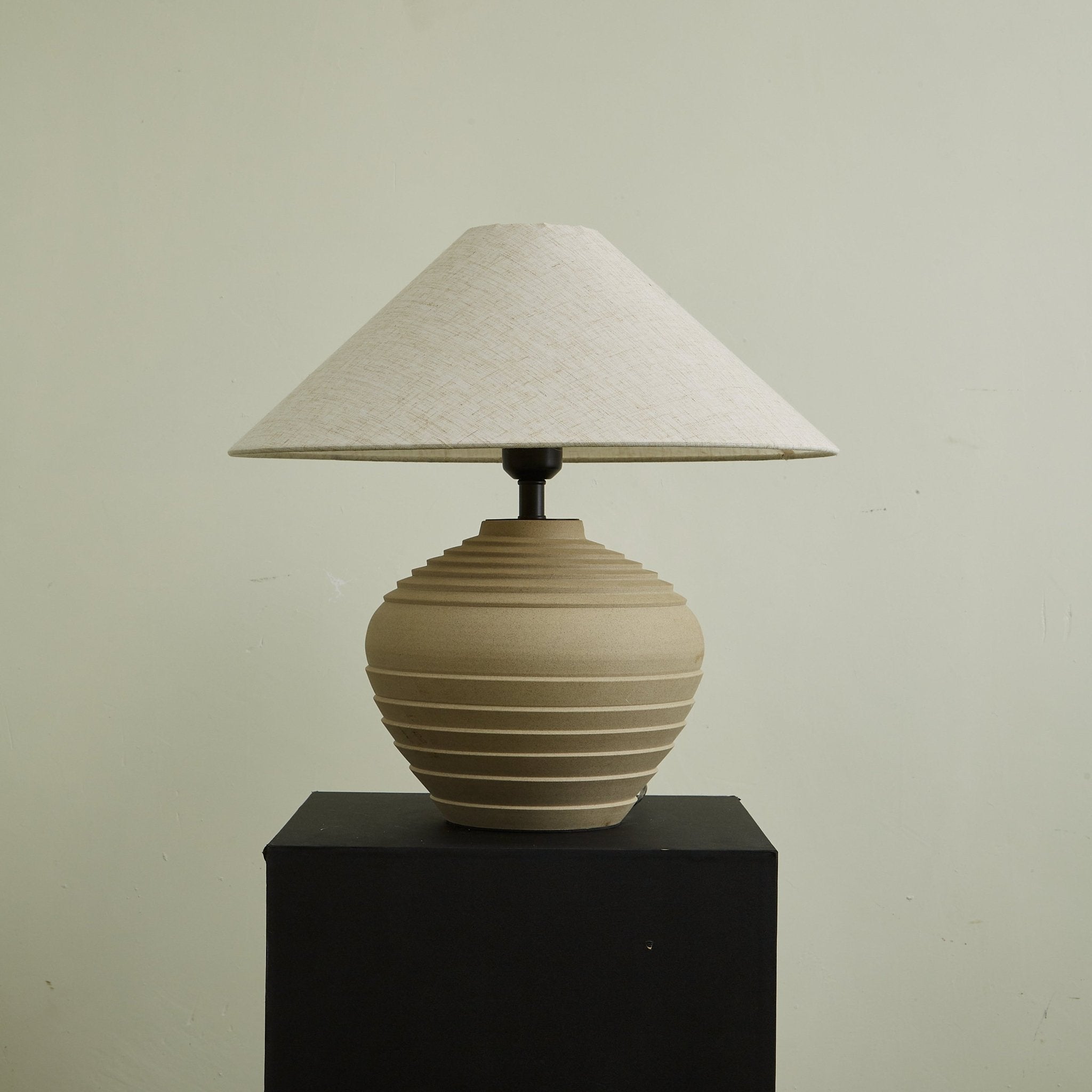 Seloti Table Lamp