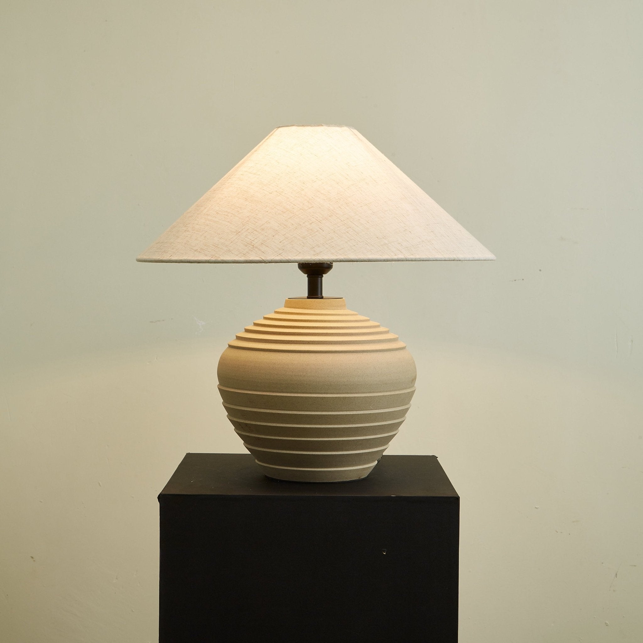 Seloti Table Lamp