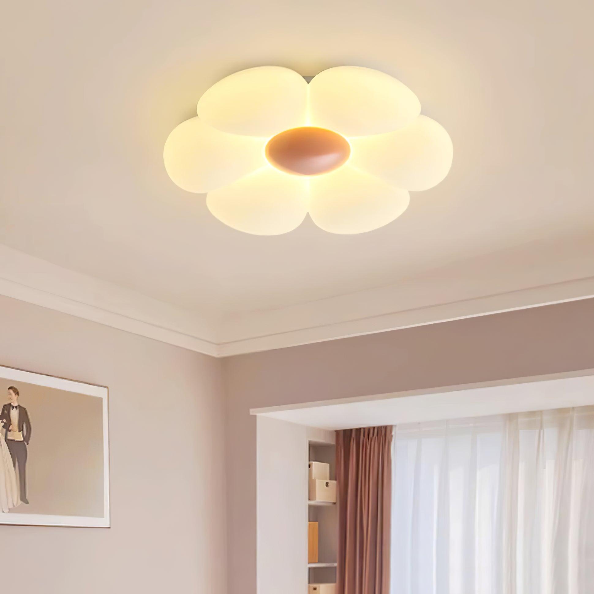 Soleaf Ceiling Light