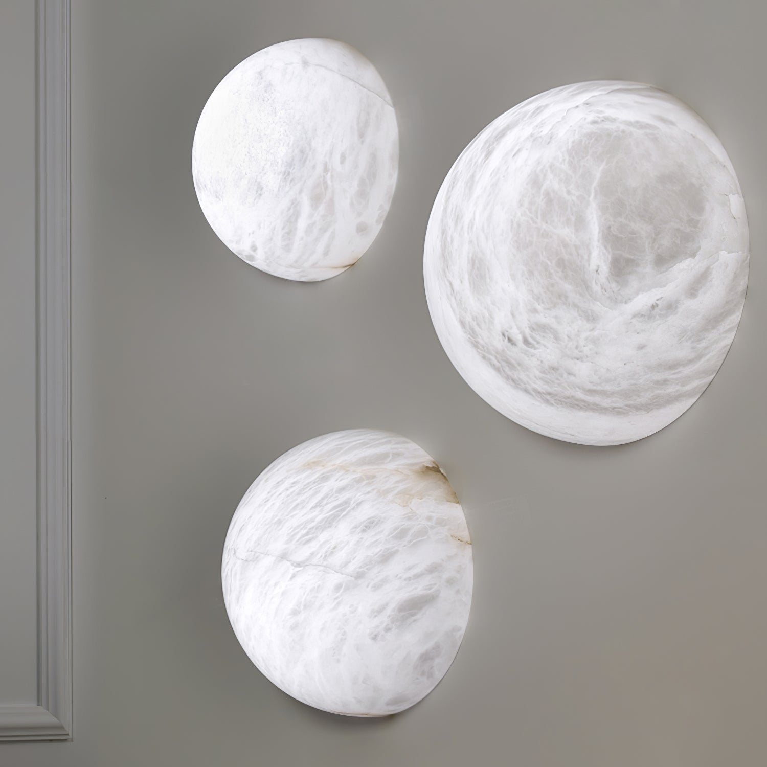 Clobe Alabaster Wall Light