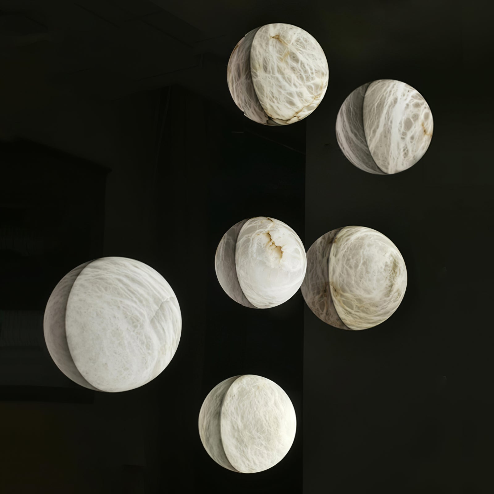 Clobe Alabaster Wall Light