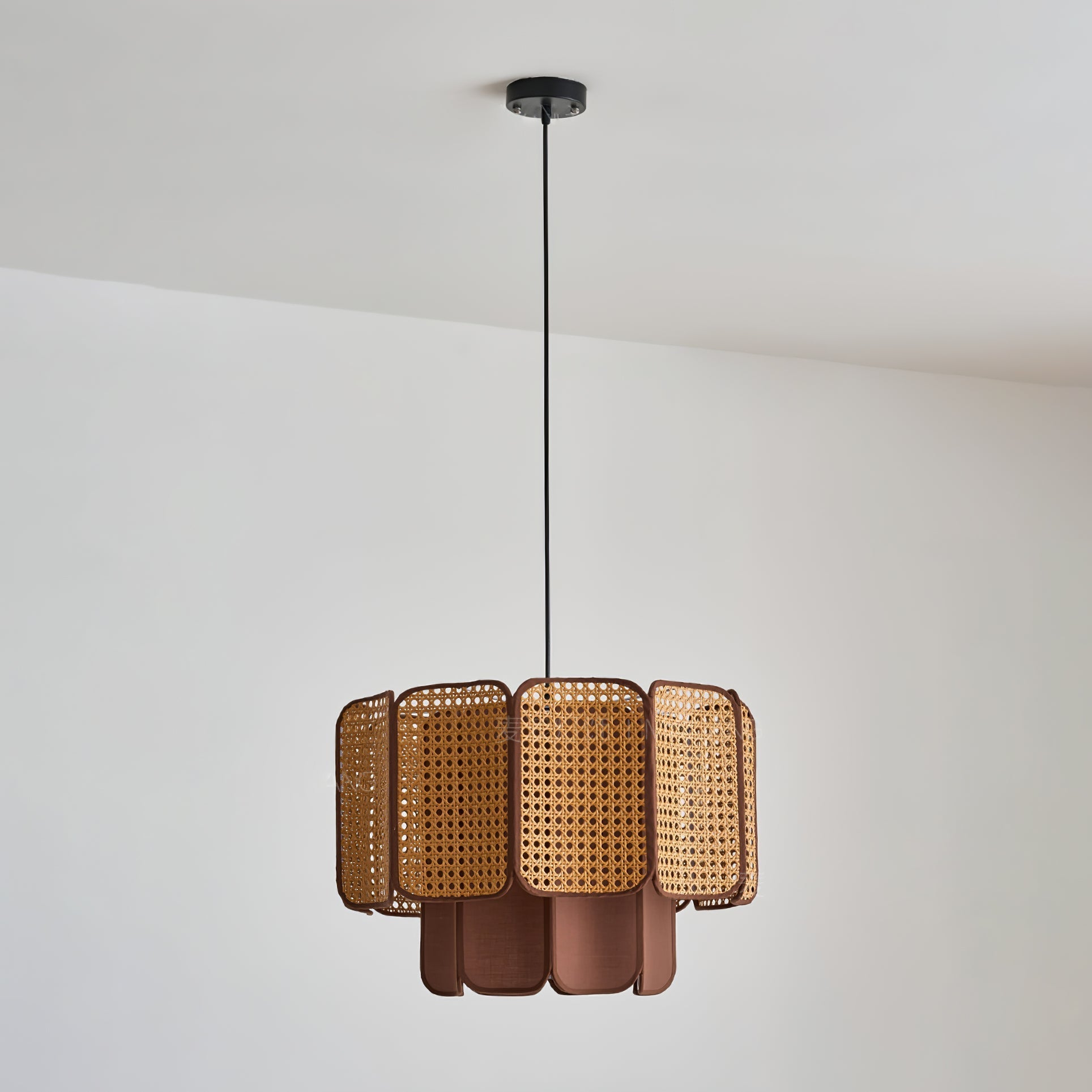 Solonifa Pendant Light