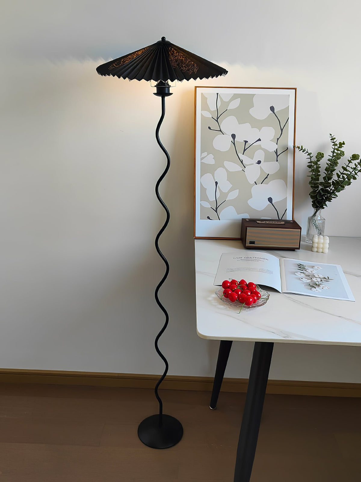 Giko Wavy Floor Lamp